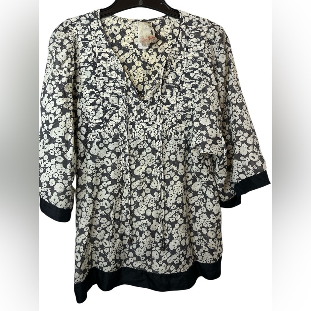 Da-Nang Black and White Floral 3/4 SS Cotton Silk Blend Blouse